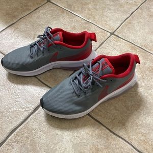 Men’s Nike Shoes size 7